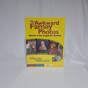 NEW The Awkward Family Photos - Movie Line Caption‎ Game